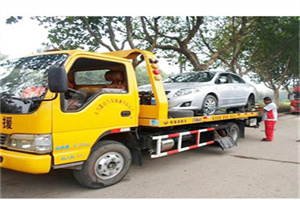 鱼峰附近24小时汽车拖车服务热线